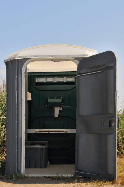 Best Porta potty delivery and setup  in Moss Point, MS