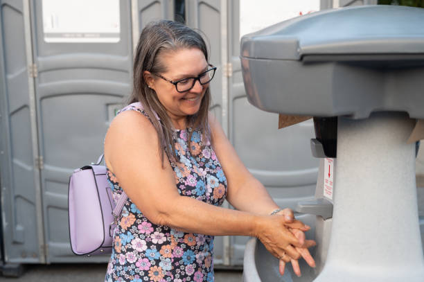 Best Luxury portable toilet rental  in Moss Point, MS